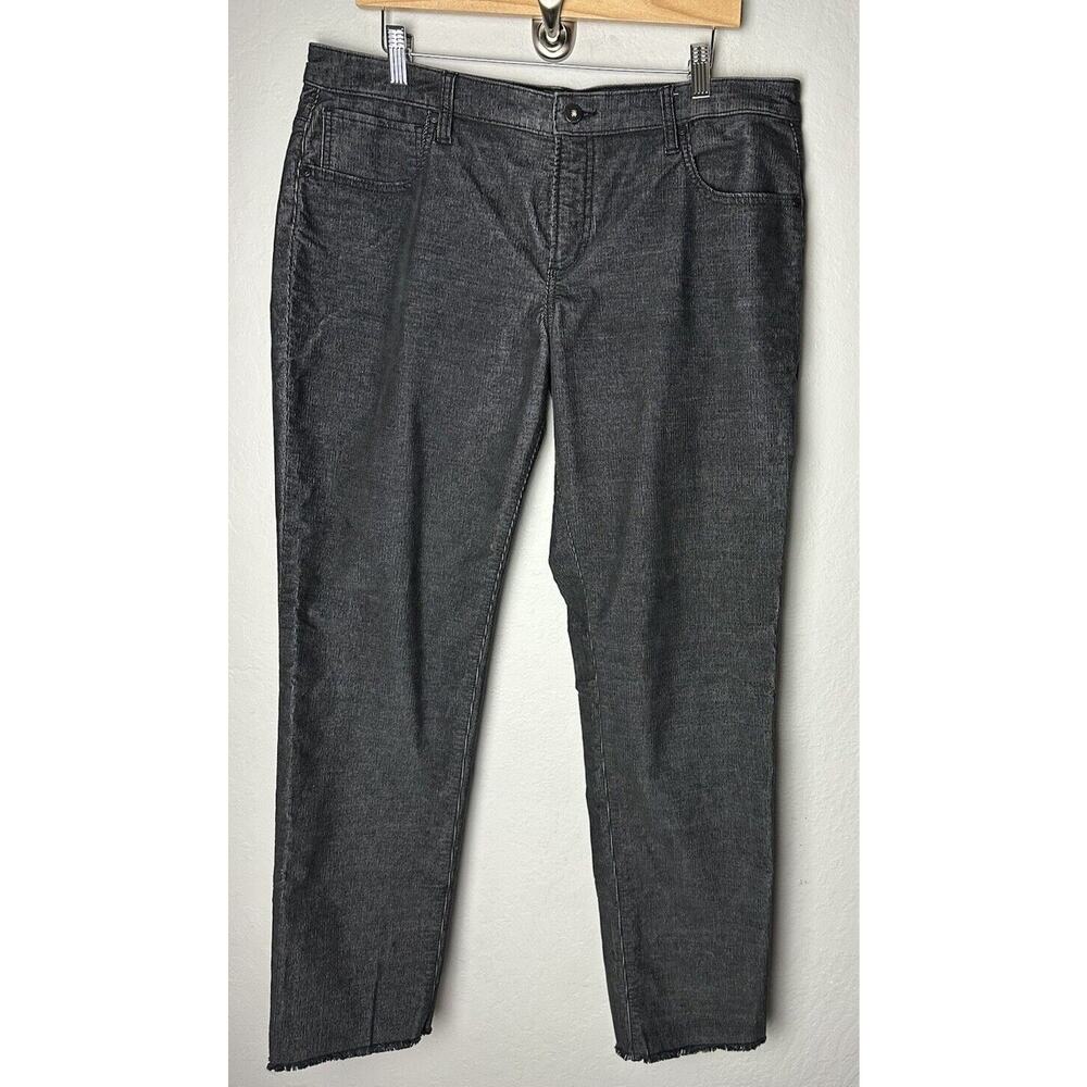 Carve Designs Women's 12 Black Slim Skinny Corduroy Pants 5-Pocket Design